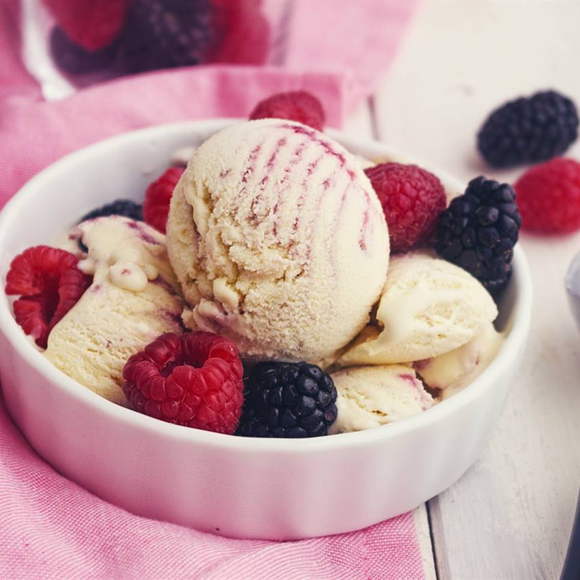Cómo hacer un helado vegano cremoso y refrescante en casa