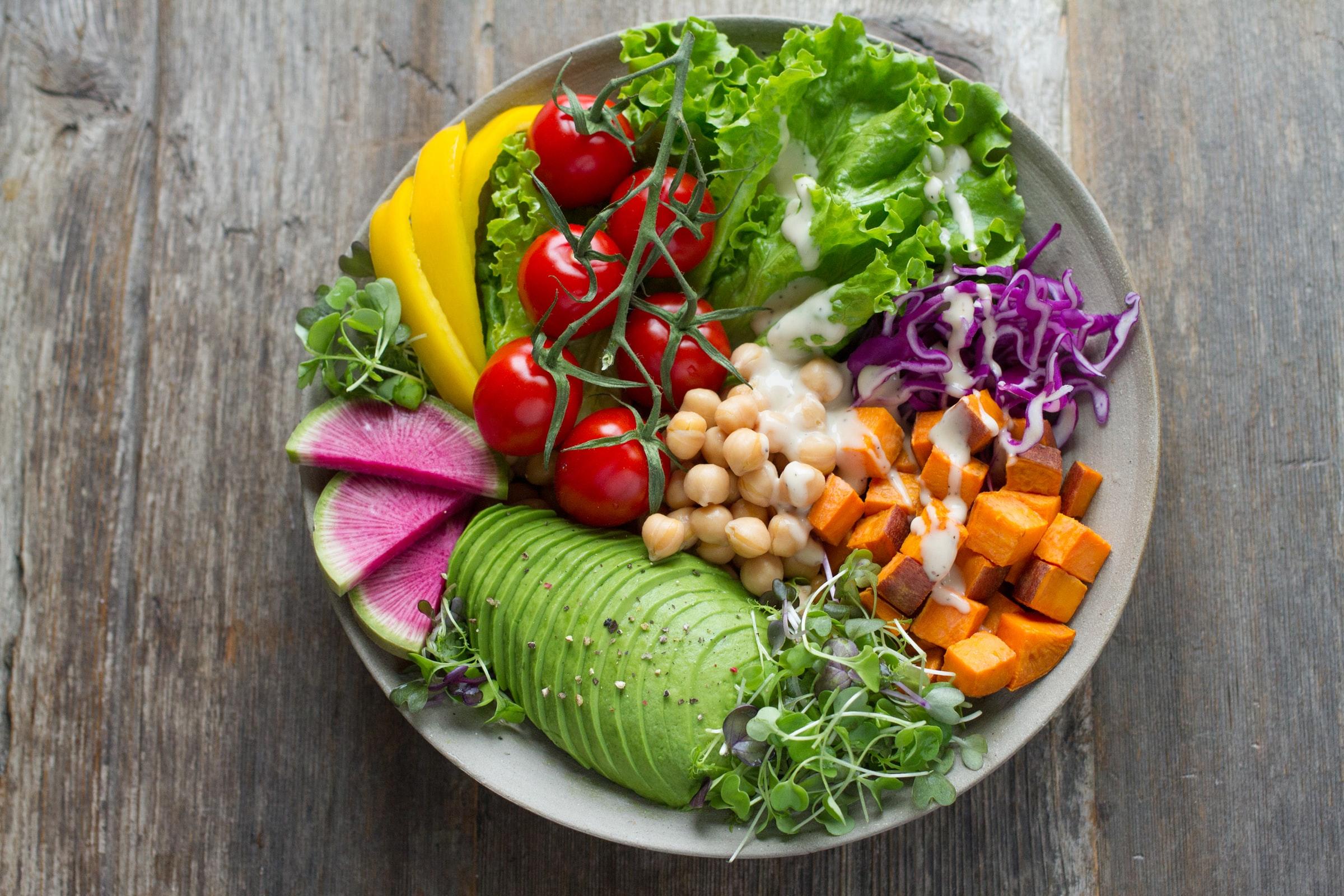 Recetas veganas para preparar en una cocina pequeña