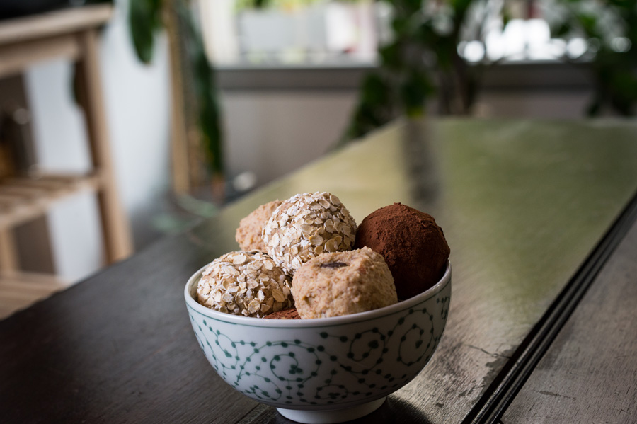 Cómo hacer snacks veganos para mantener la energía en el trabajo